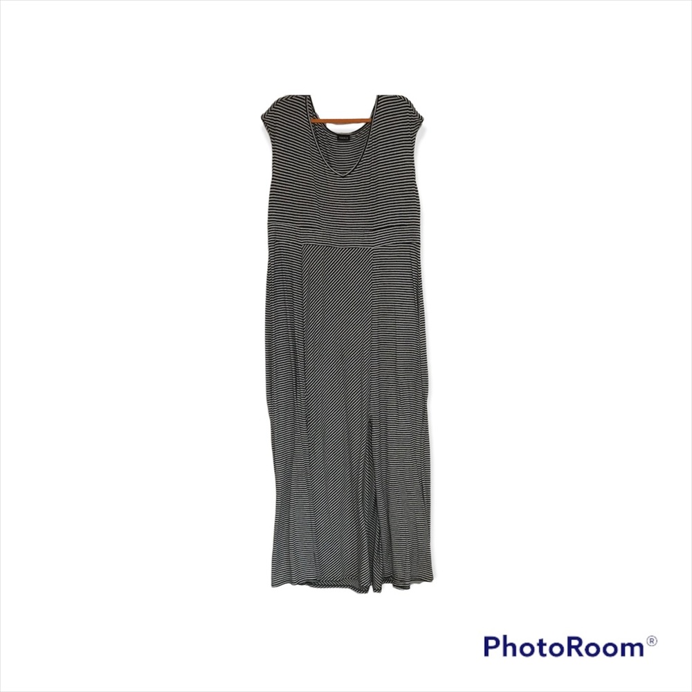 TORRID SIZE 2 COMFORTABLE KNIT STRIPED SLEEVELESS MAXI DRESS